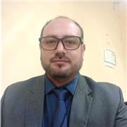 Profesor con 6 años de experiencia en derecho y ciencias jurídicas
